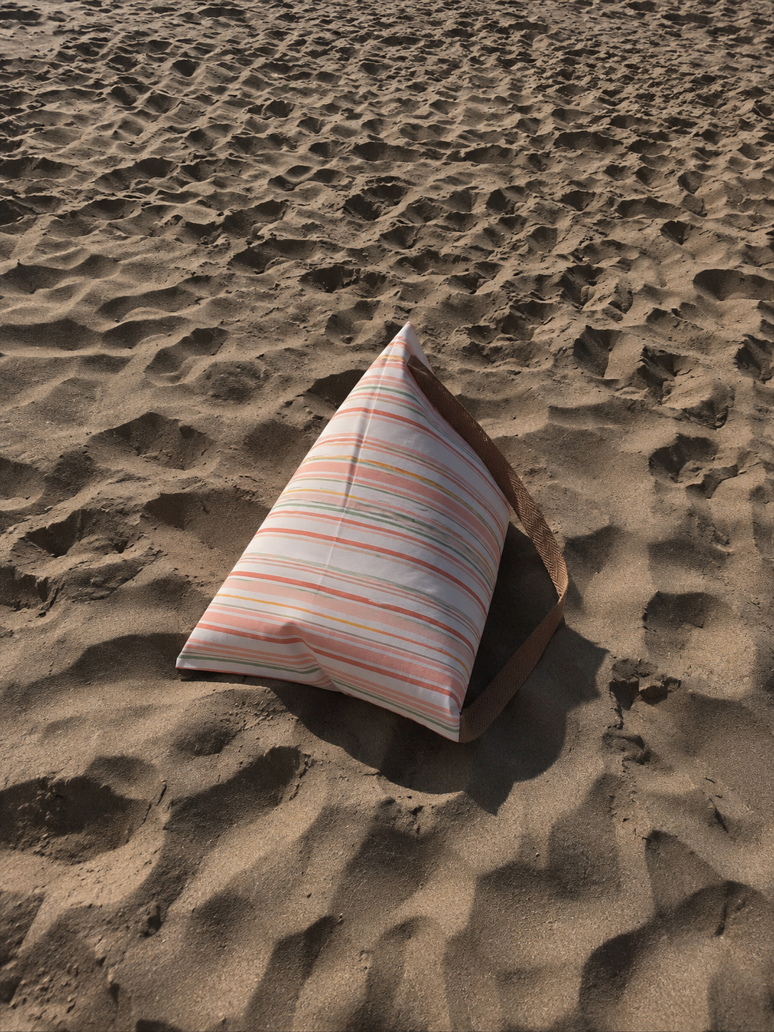 Puff de praia Beach Stripes da puffs.pt by Zezinha, feito à mão em Portugal