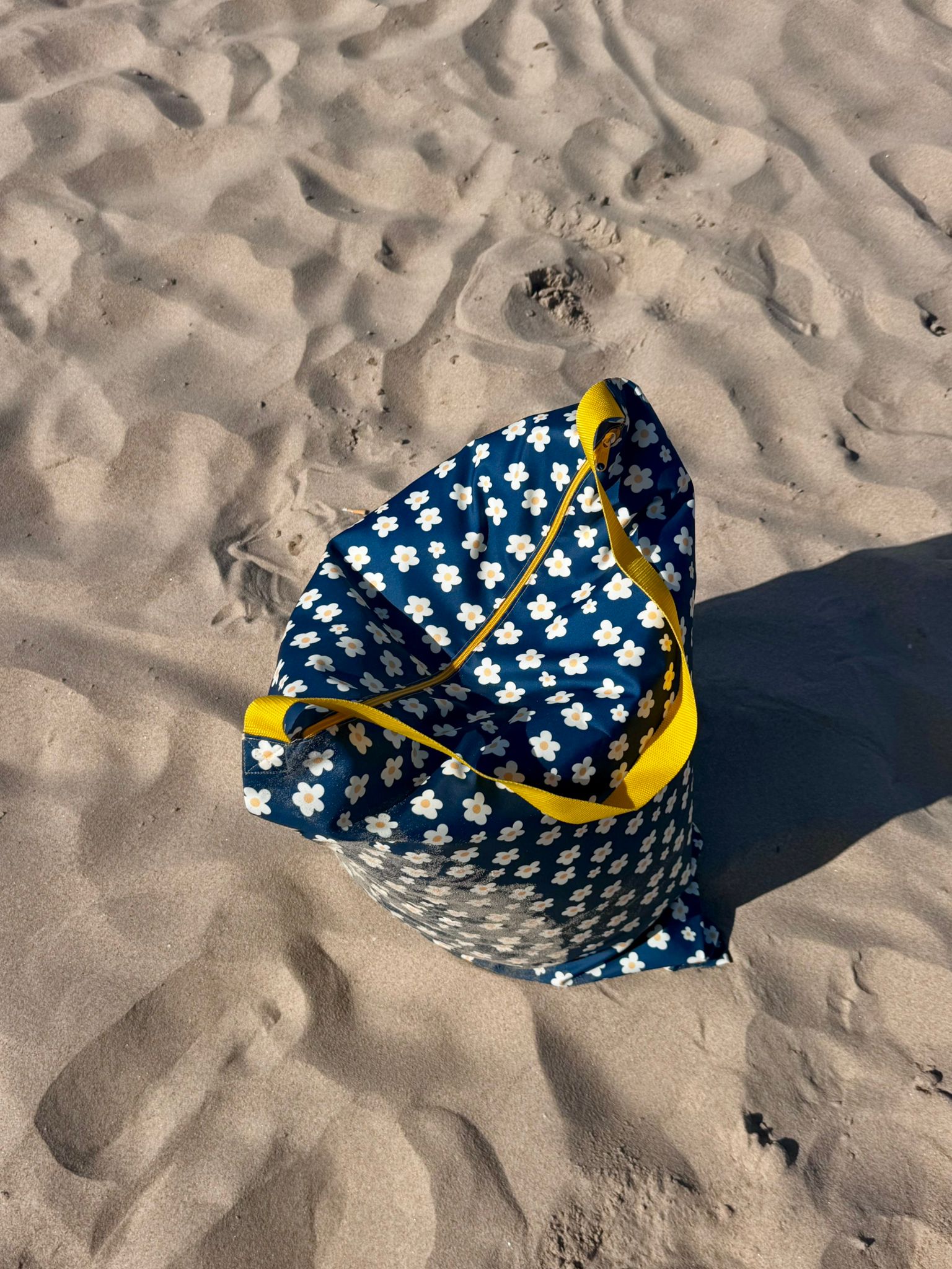 Puff de praia Noite Floral da puffs.pt by Zezinha, feito à mão em Portugal